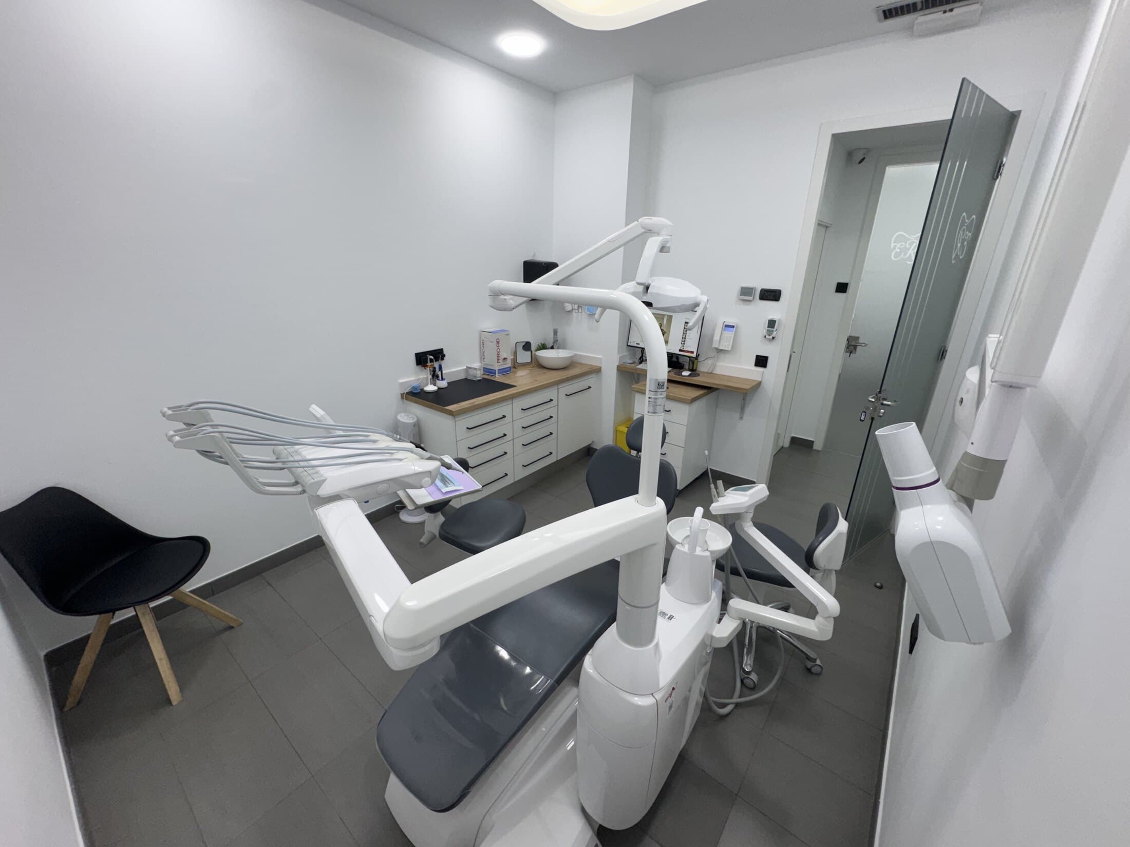 Consultorio de Clínica Dental Dr. Edison Rodríguez